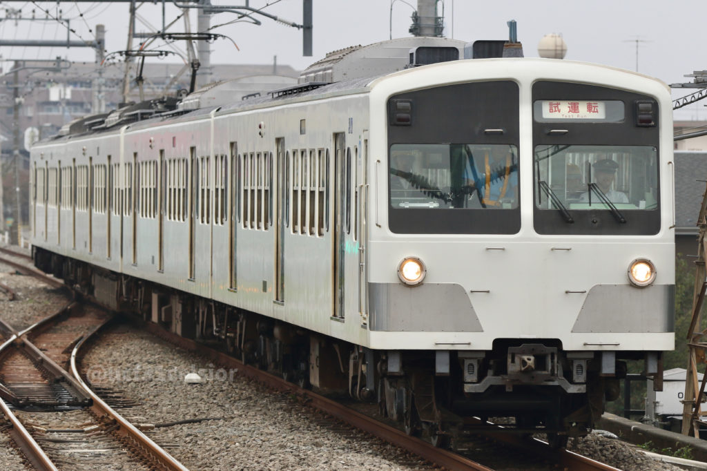 西武拝島線第9***電車 2016.09.28 撮影地:武蔵砂川にて