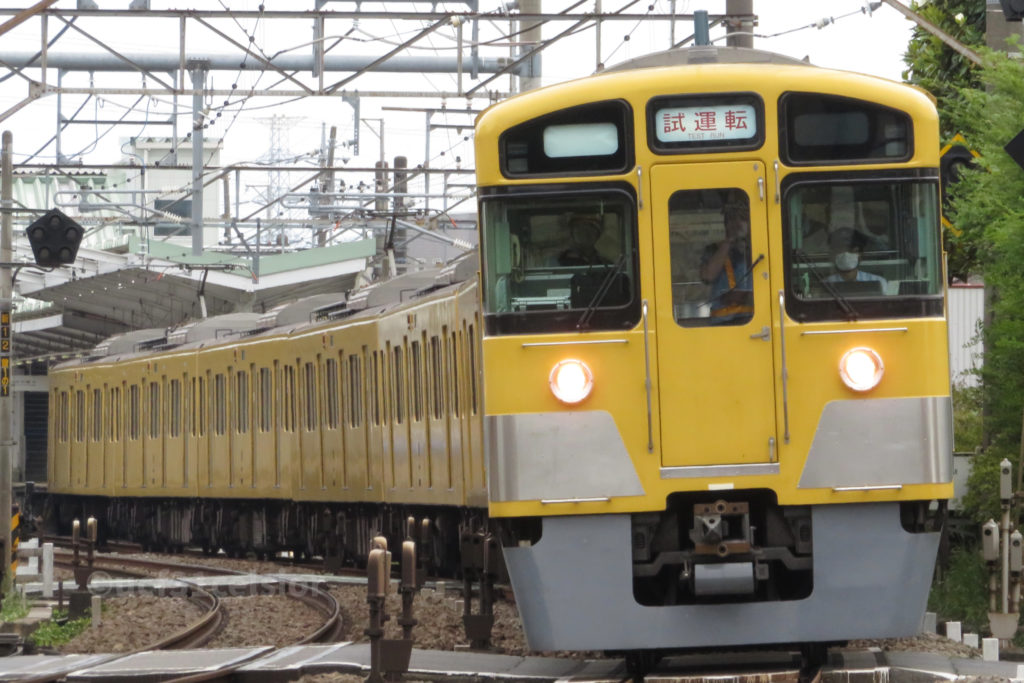 第9***電車 2000系2061F 2021.05.24 撮影地:西武新宿線 入曽〜狭山市にて