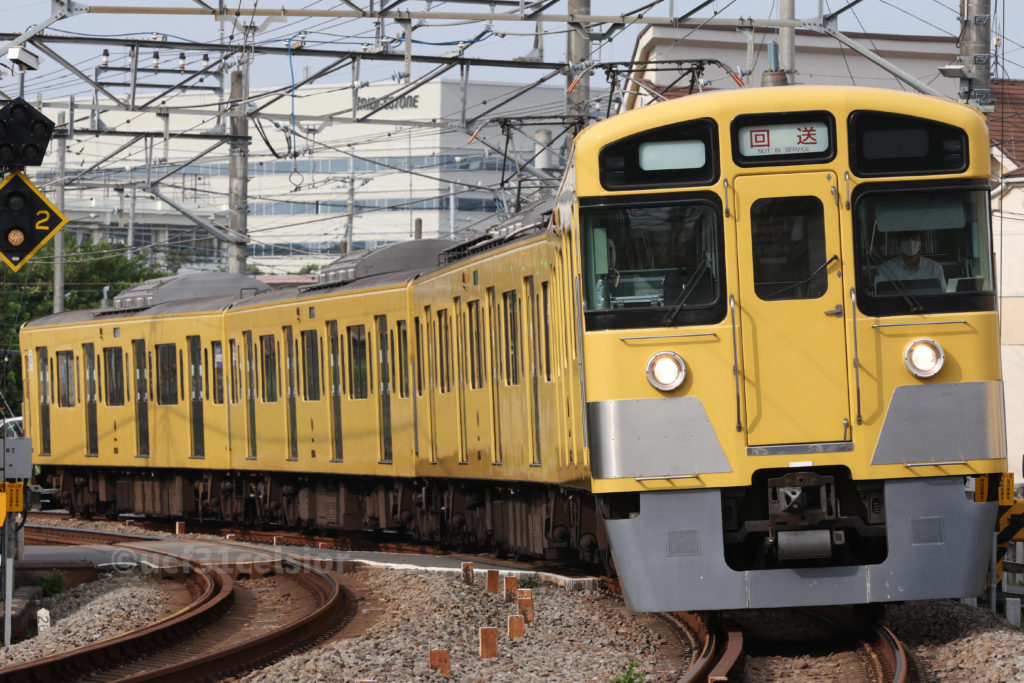 第9***電車 2000系2515F 2021.07.26 撮影地:西武拝島線 小川〜東大和市にて