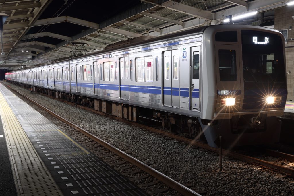 第9***電車 6000系6107F 2021.11.29 撮影地:西武新宿線 小平にて