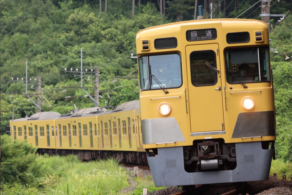 第9***電車 2000系2033F 2022.08.23 撮影地:西武池袋線 高麗〜武蔵横手にて